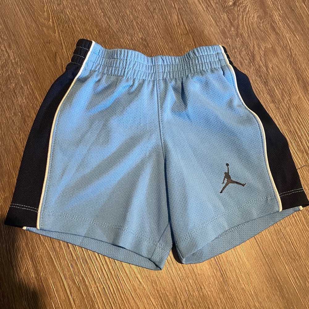 Jordan Shorts Size 18M